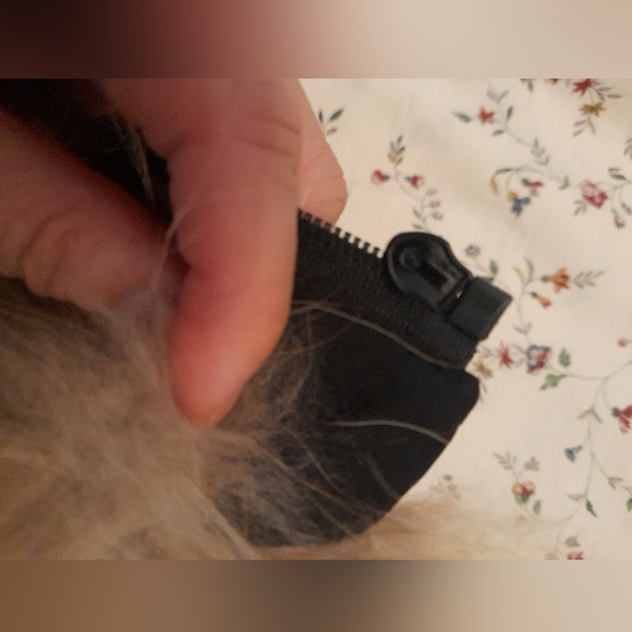 Nobis Fur Part Only For Hood - Picture 3 of 7